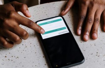 Smartphones With the Best Displays for Visual Experience